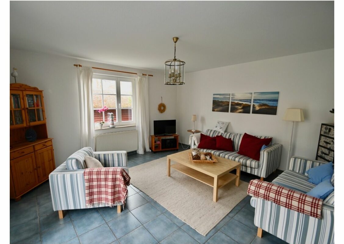 Prerow Ferienhaushälfte Erle 9 - Ferienservice Prerow Erlengrund 9   18375 Ostseebad Prerow