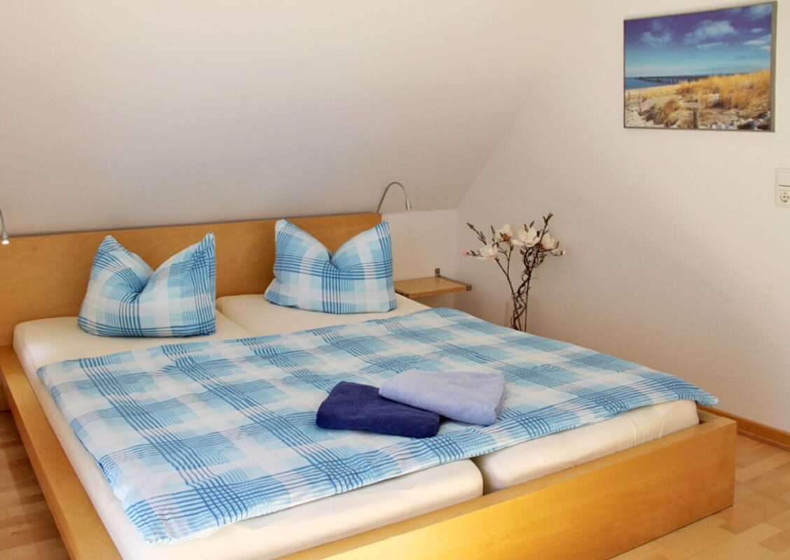 Prerow Ferienhaus Möwenkate – Ferienservice Prerow  Stückweg 38E 18375 Ostseebad Prerow,