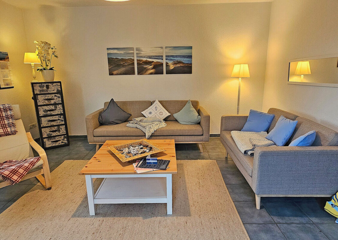 Prerow Ferienhaushälfte Erle 9 - Ferienservice Prerow Erlengrund 9   18375 Ostseebad Prerow