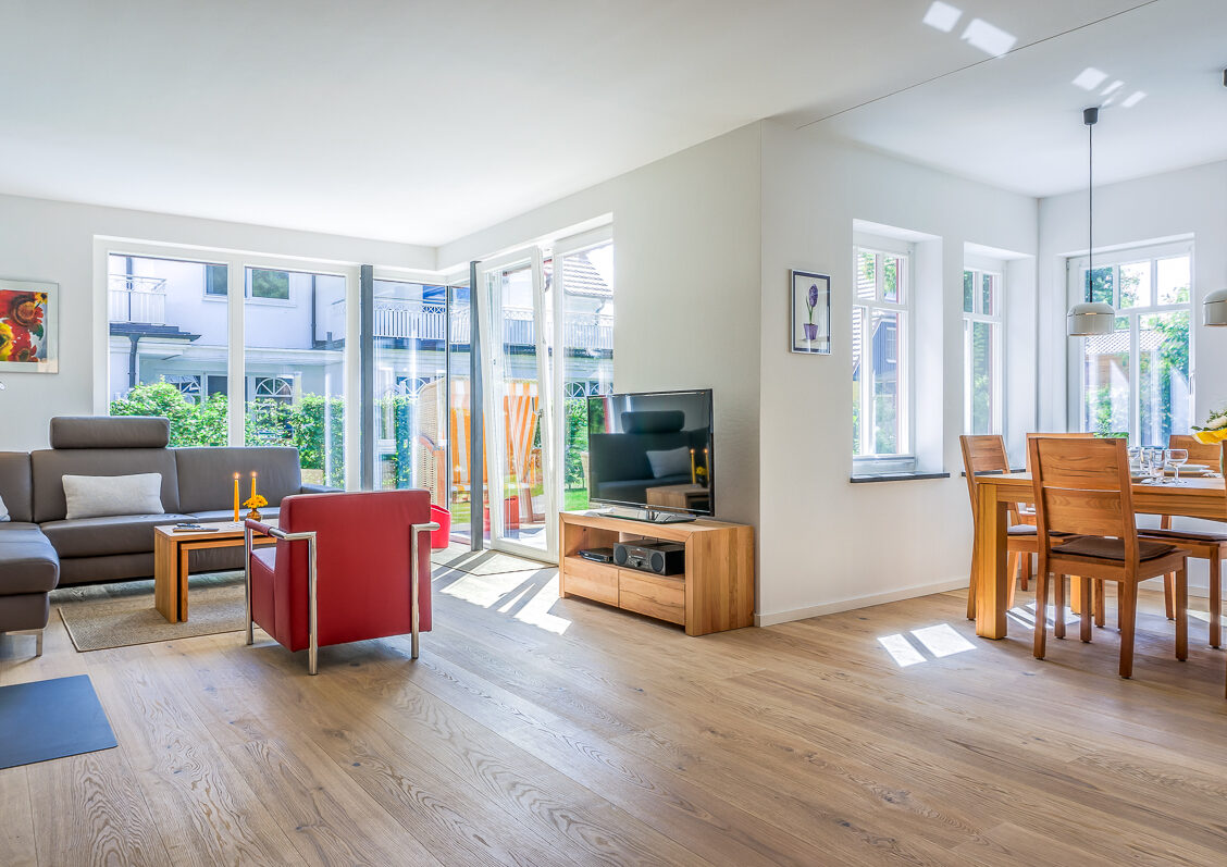 Prerow Ferienhaus Strandliebe - Ferienservice Prerow, Hagenstraße 3c  18375 Ostseebad Prerow